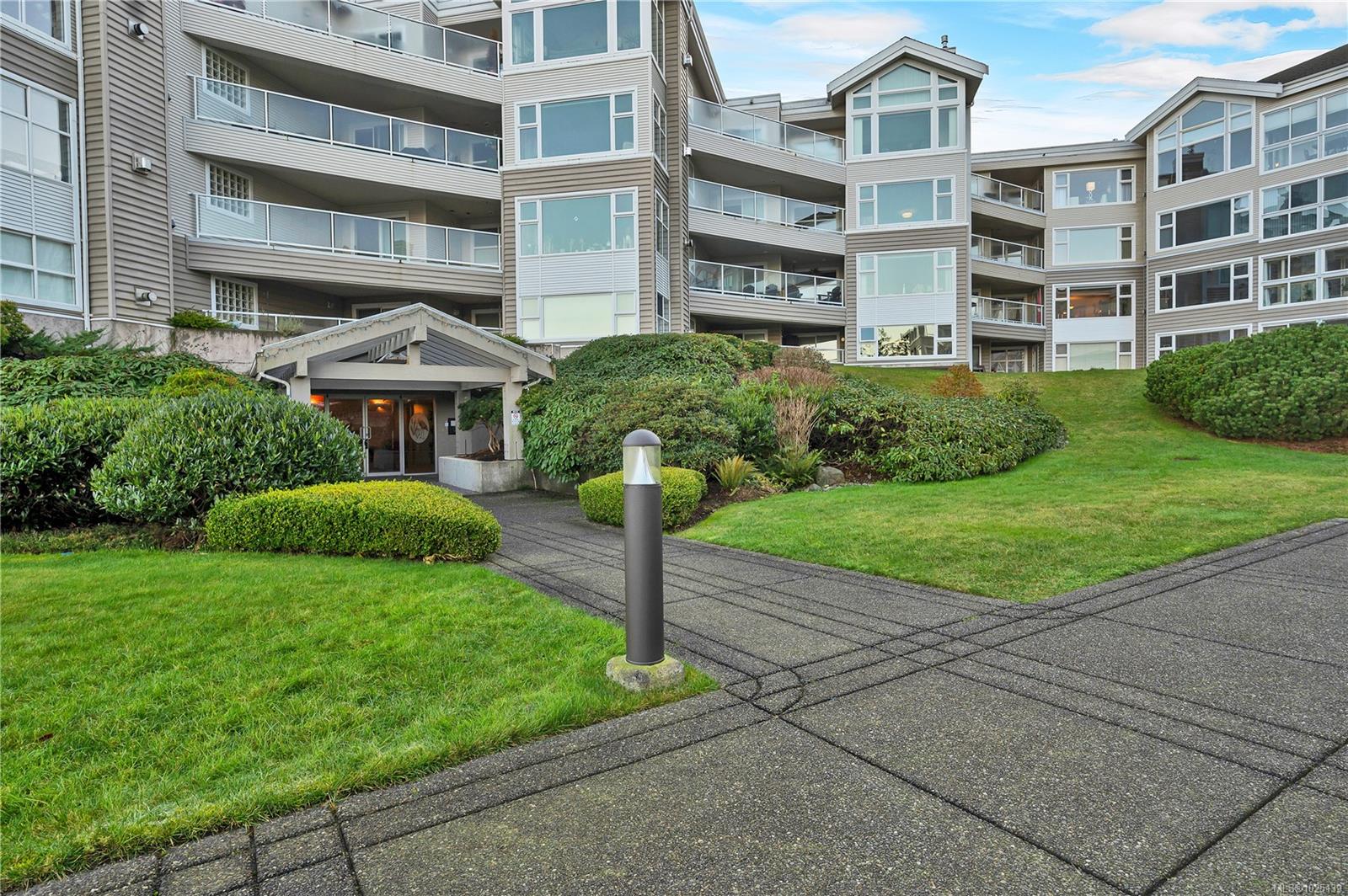 350 Island Hwy S # 407