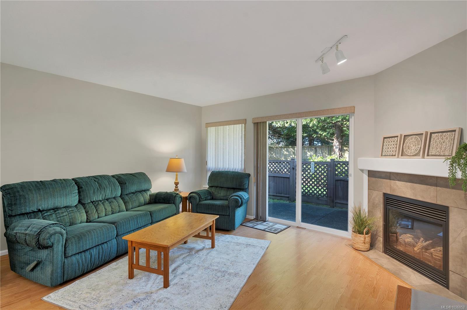 396 Harrogate Rd # 11