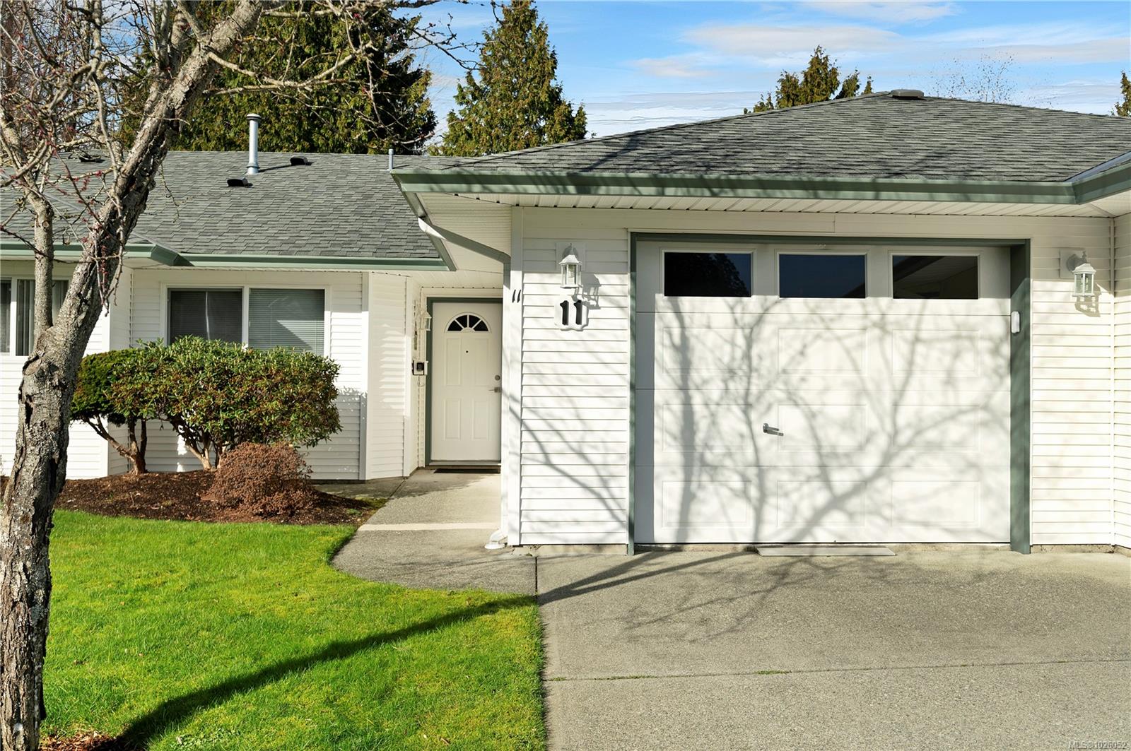 396 Harrogate Rd # 11