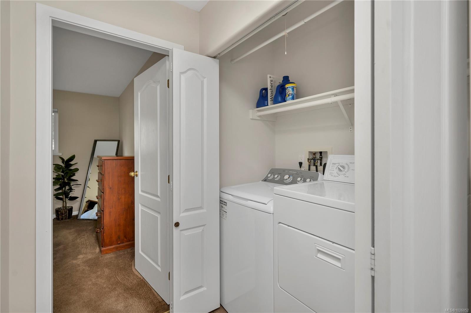 396 Harrogate Rd # 11