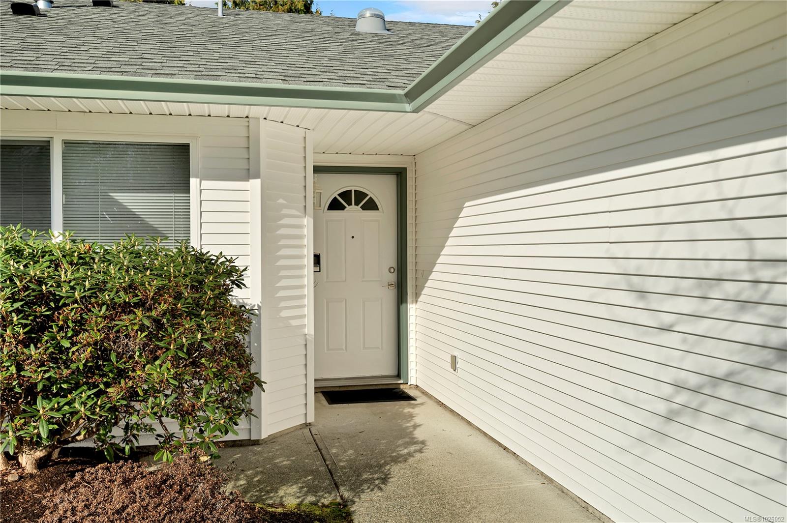 396 Harrogate Rd # 11
