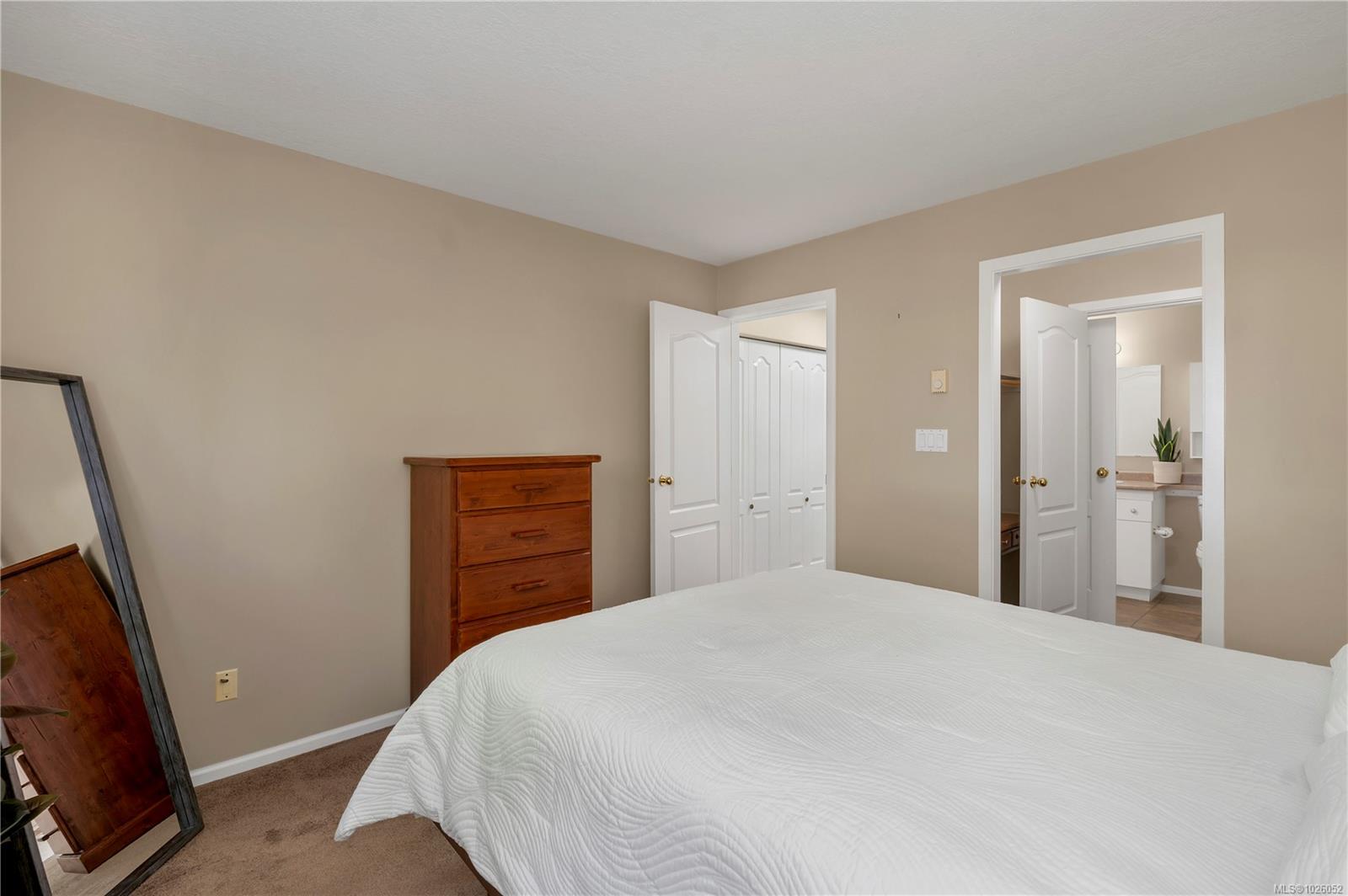 396 Harrogate Rd # 11