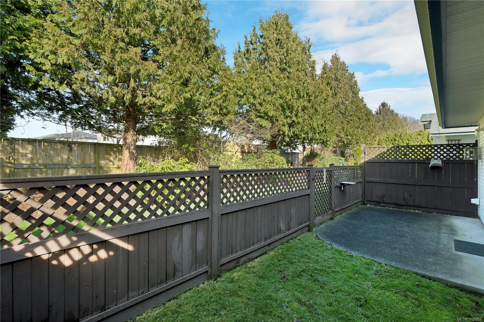 396 Harrogate Rd # 11