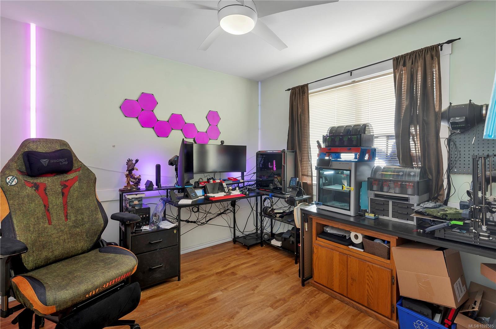 1041 Shellbourne Blvd