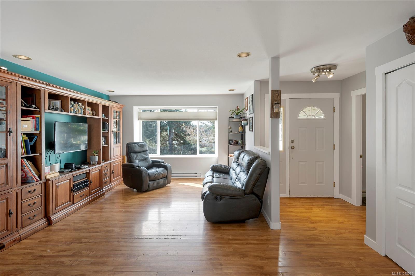 1041 Shellbourne Blvd