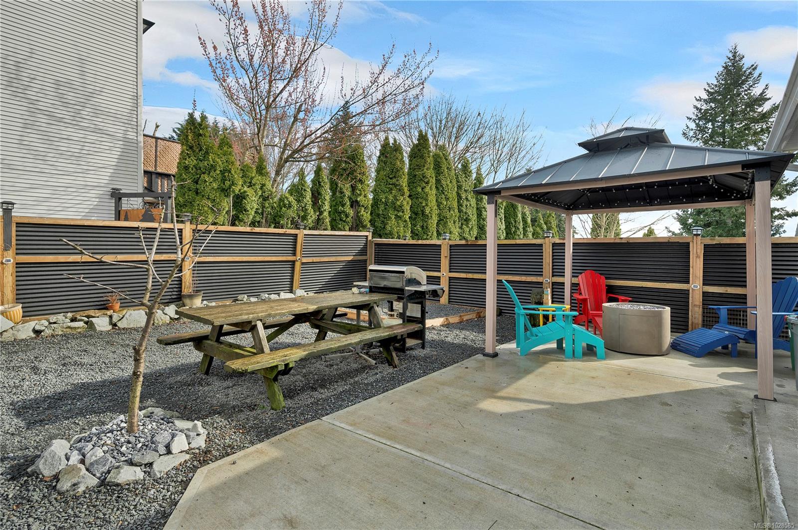 1041 Shellbourne Blvd