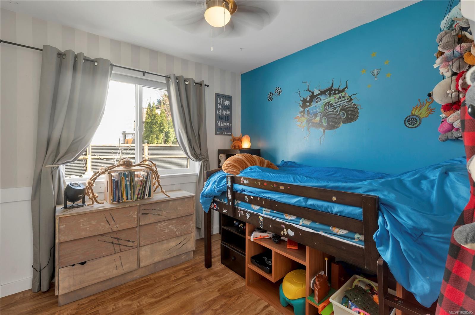 1041 Shellbourne Blvd