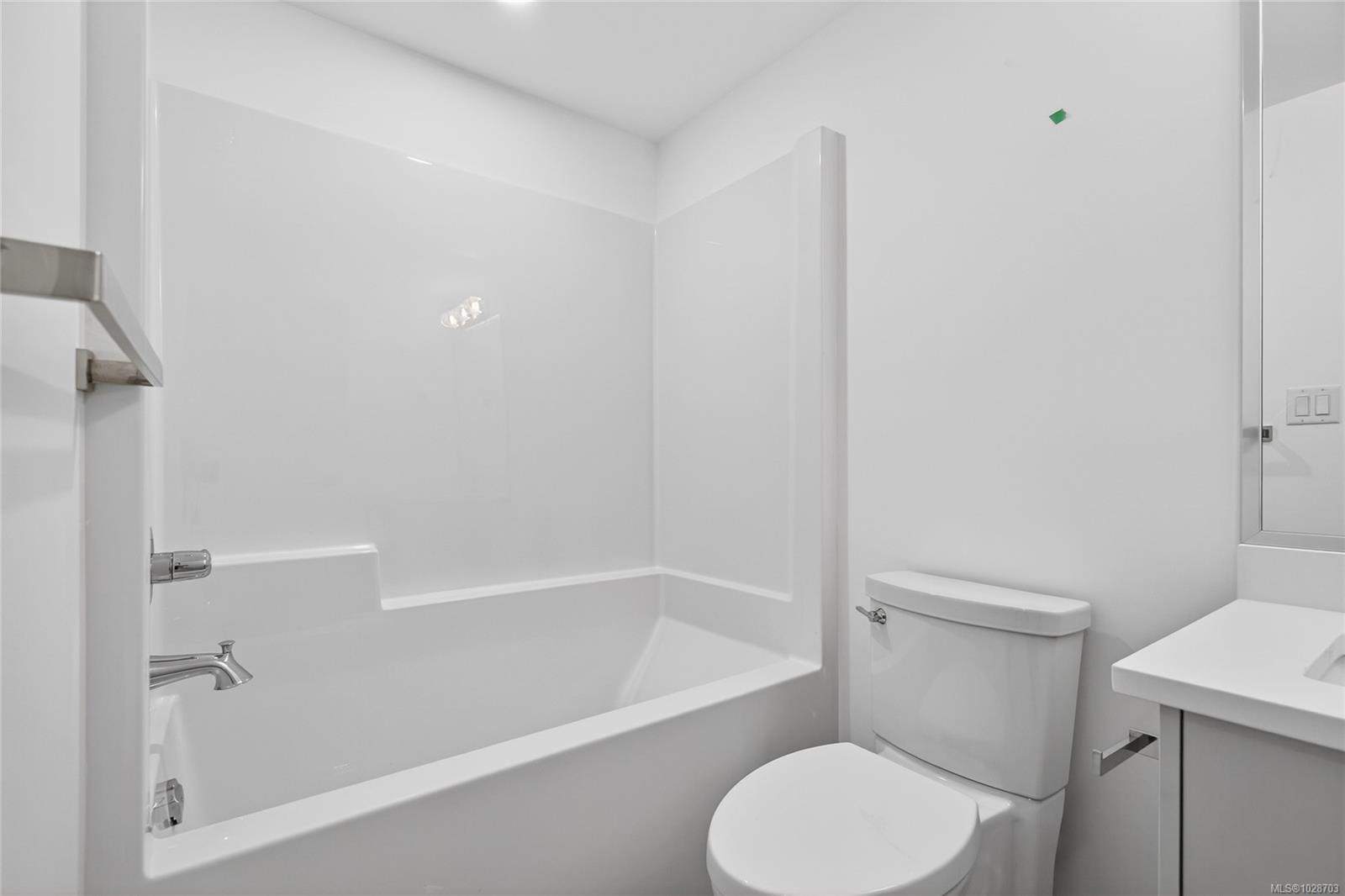 704 Beaver Creek Blvd #3