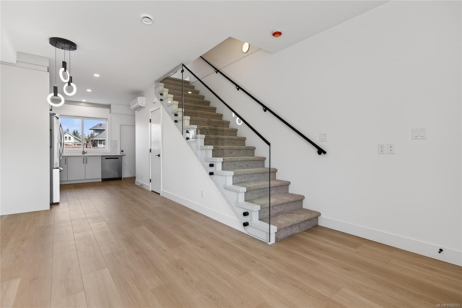 704 Beaver Creek Blvd #3