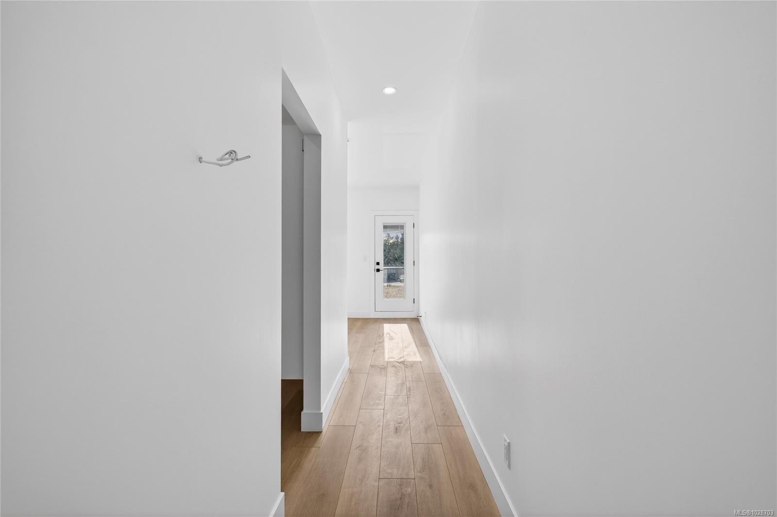 704 Beaver Creek Blvd #3
