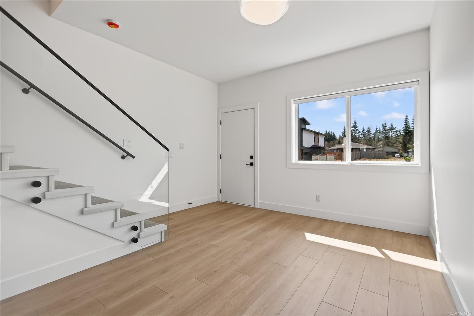 704 Beaver Creek Blvd #3