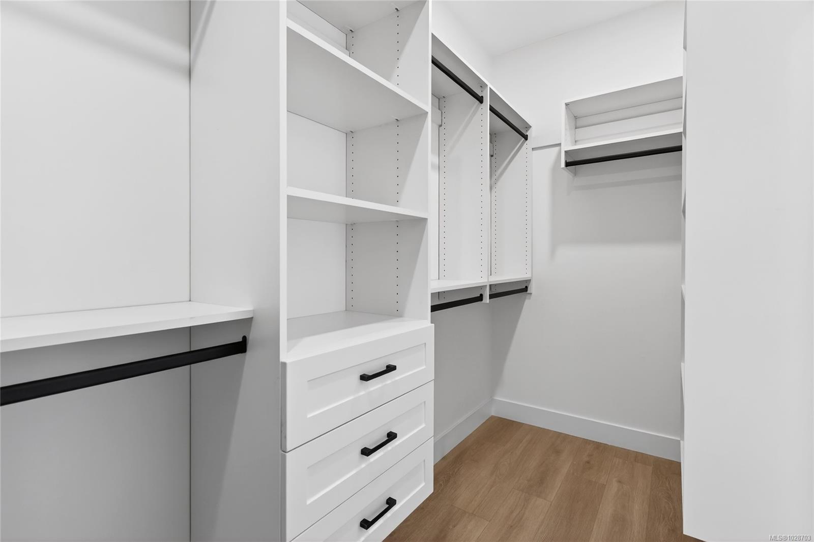 704 Beaver Creek Blvd #3