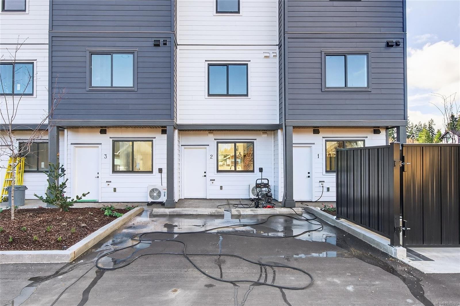 704 Beaver Creek Blvd #3
