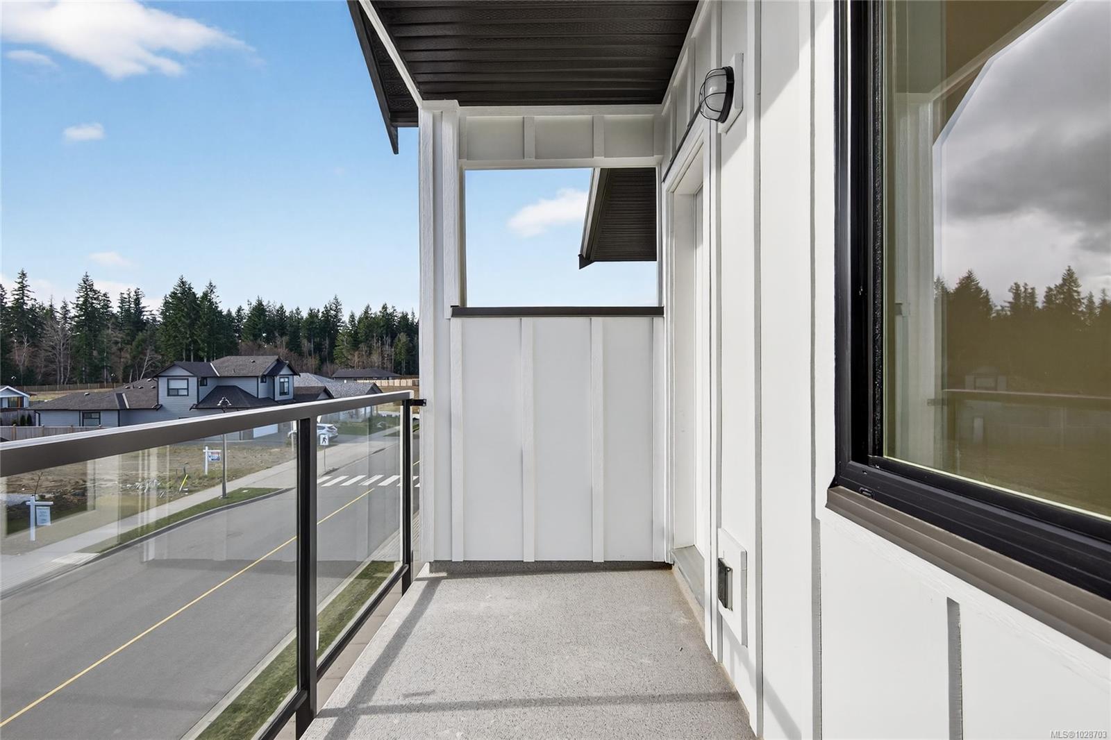 704 Beaver Creek Blvd #3