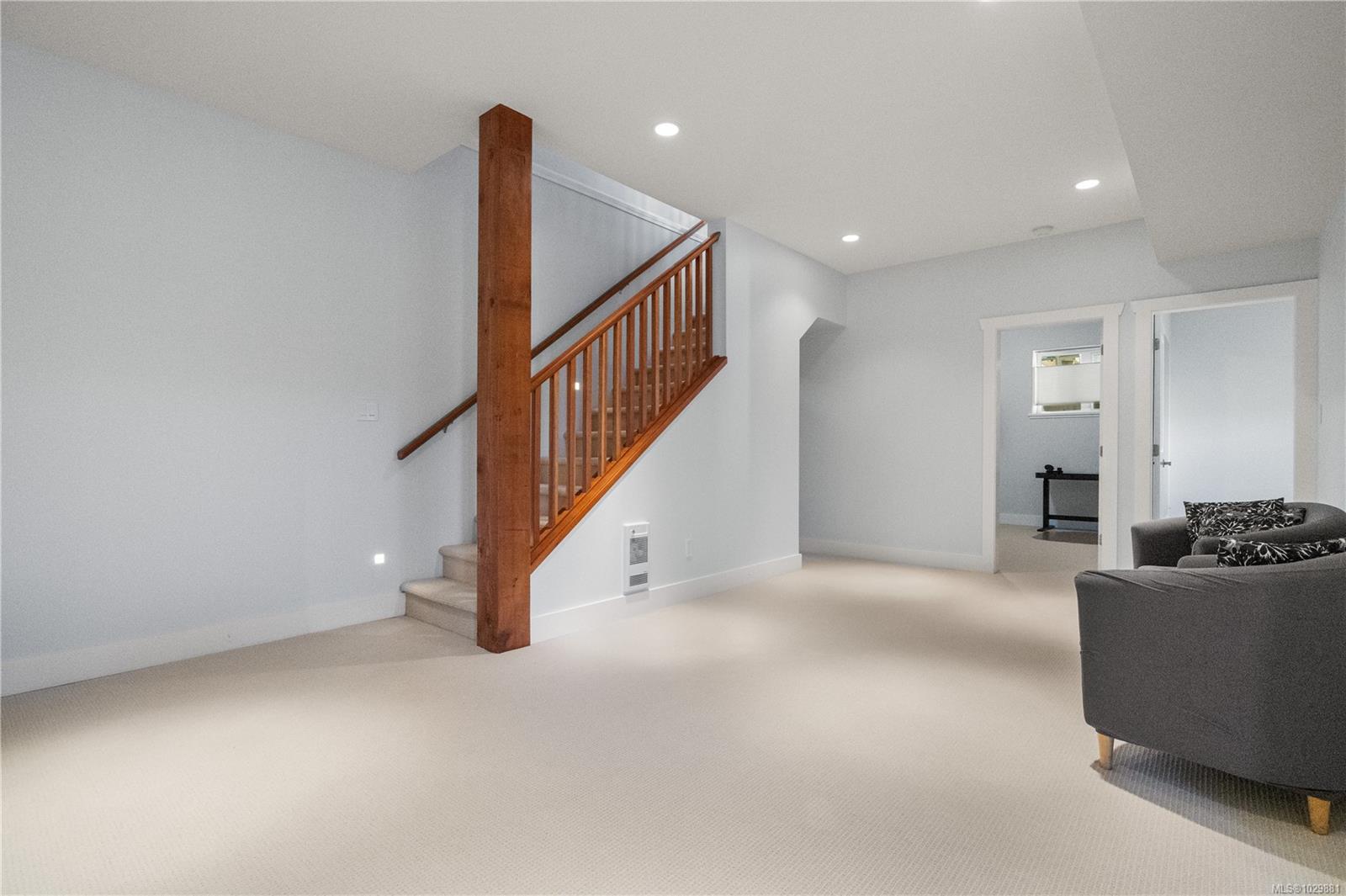 742 Nelson Rd