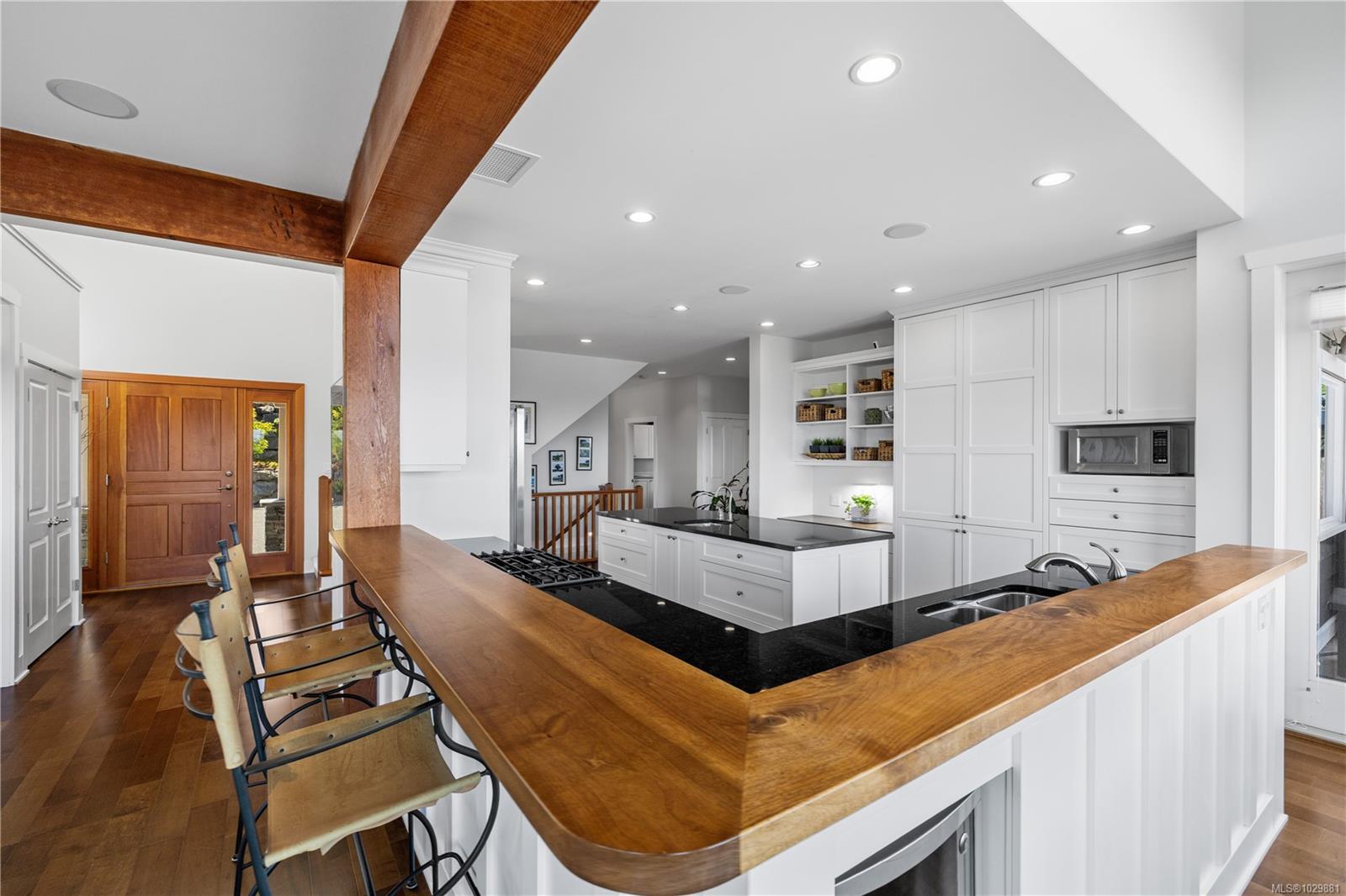 742 Nelson Rd