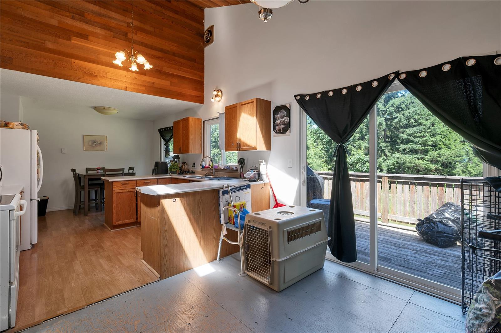 1376 Hooley Rd