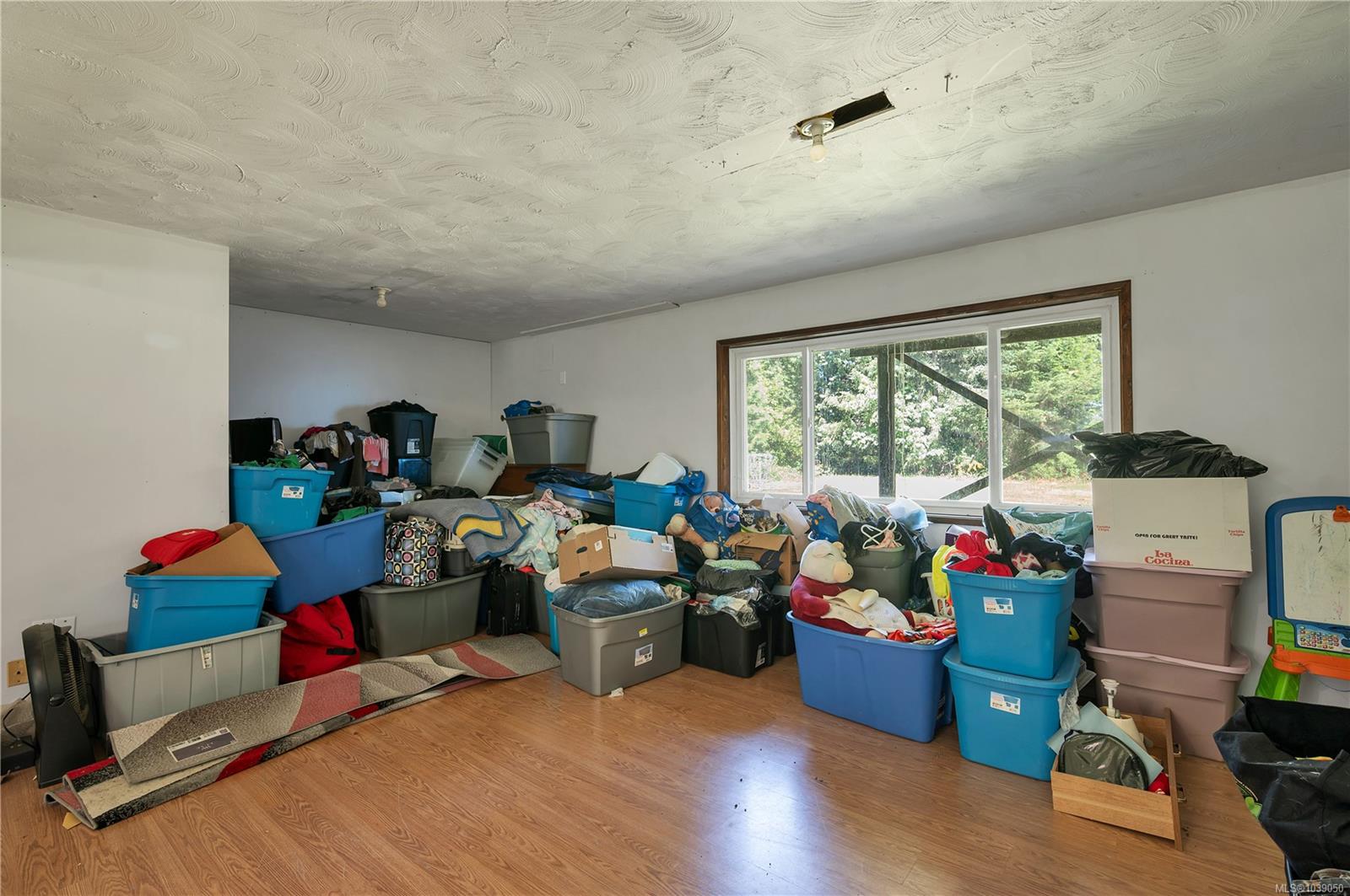 1376 Hooley Rd