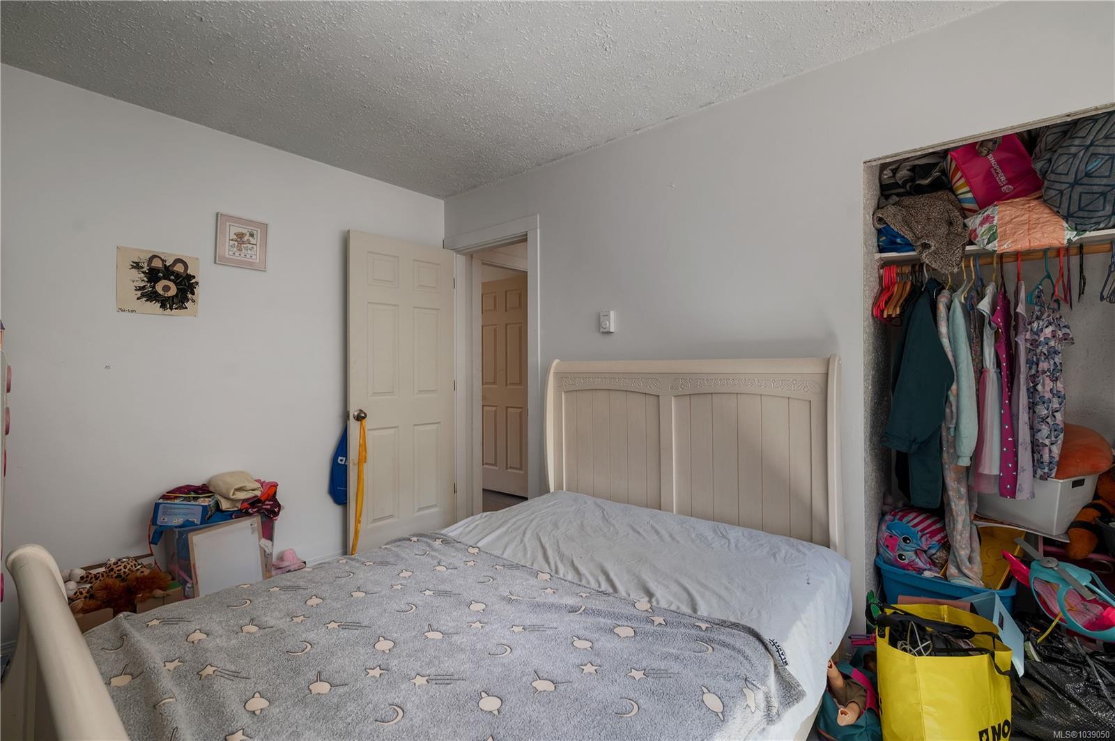 1376 Hooley Rd