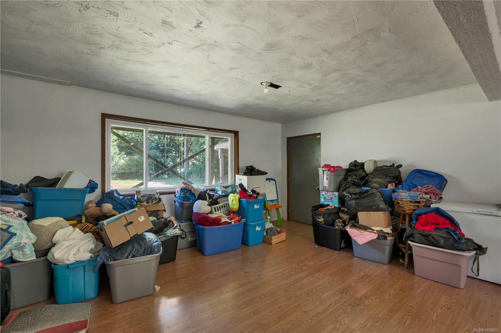 1376 Hooley Rd