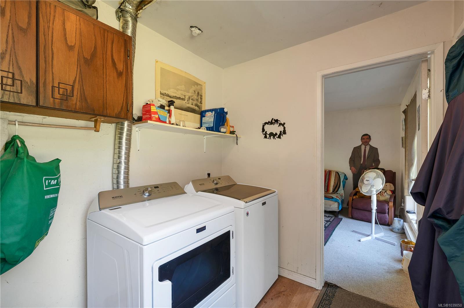 1376 Hooley Rd