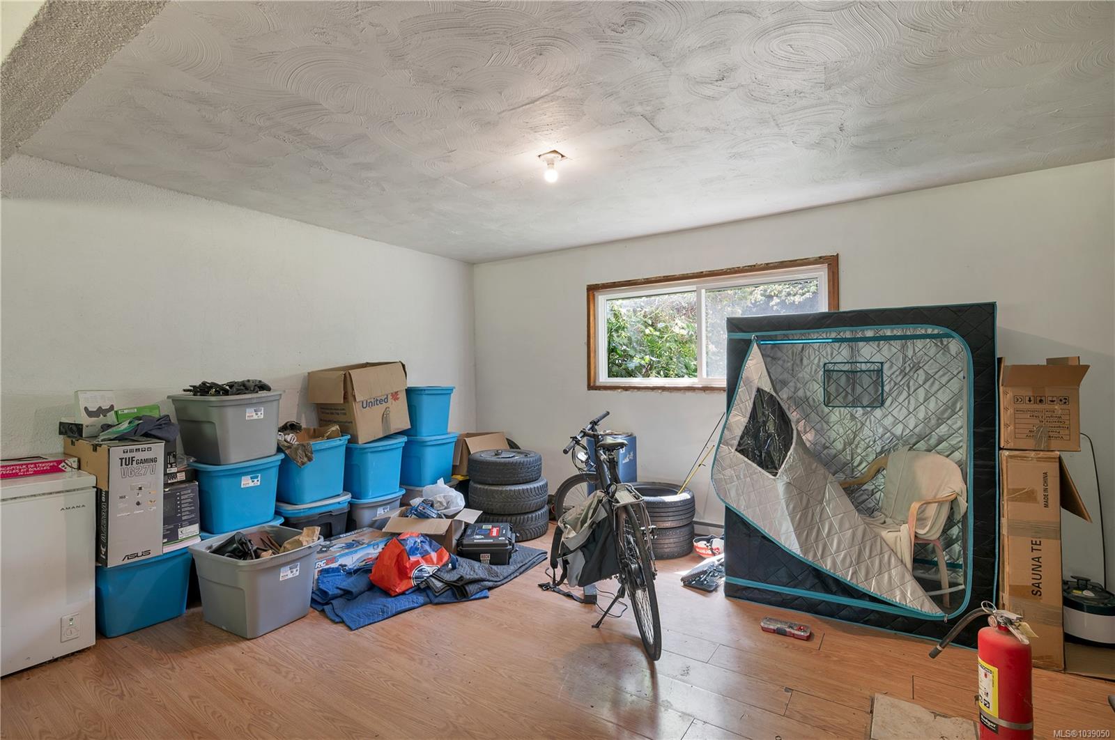 1376 Hooley Rd