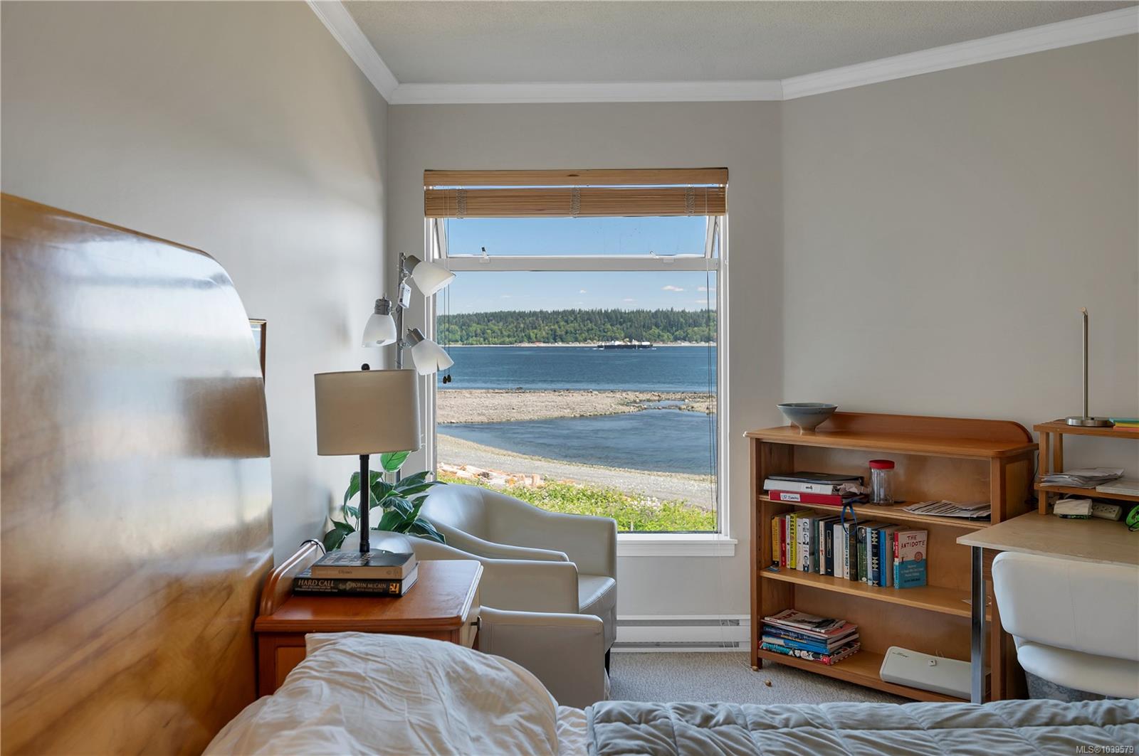 27 Island Hwy S #1202