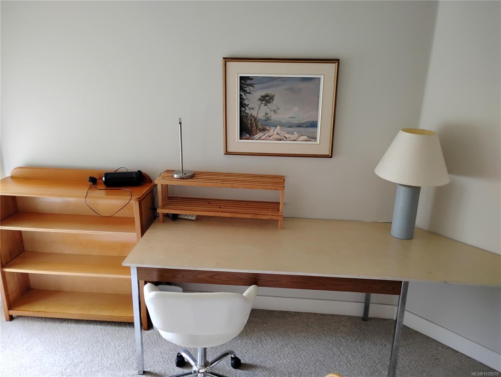27 Island Hwy S #1202