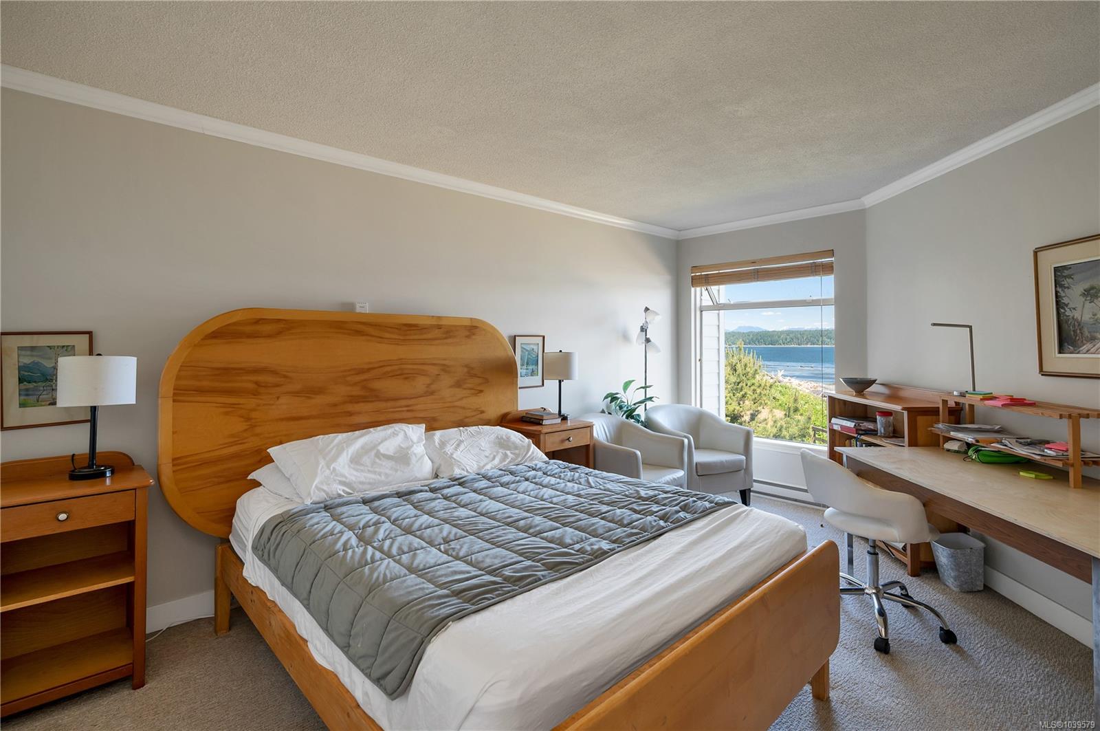 27 Island Hwy S #1202