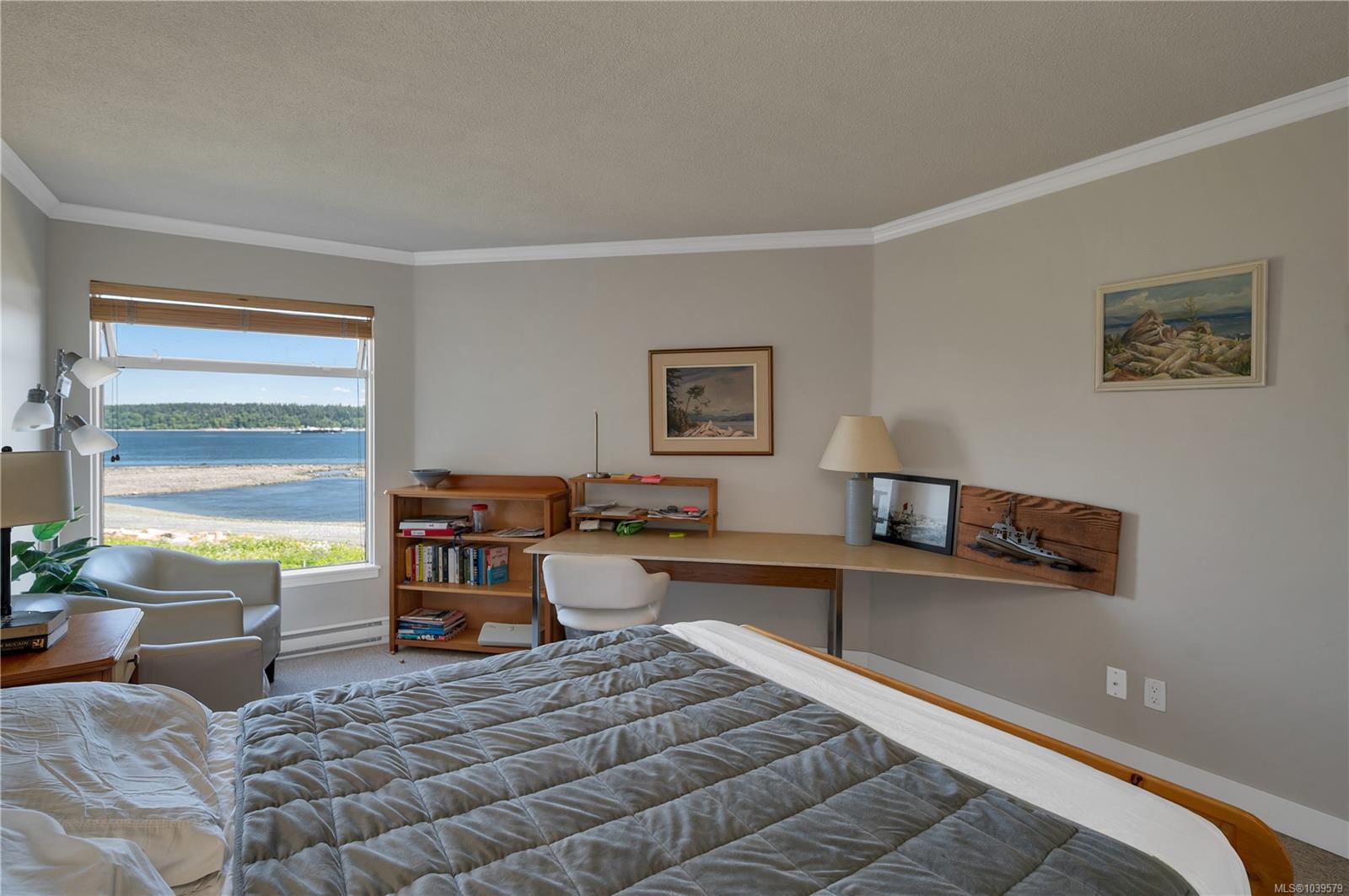 27 Island Hwy S #1202