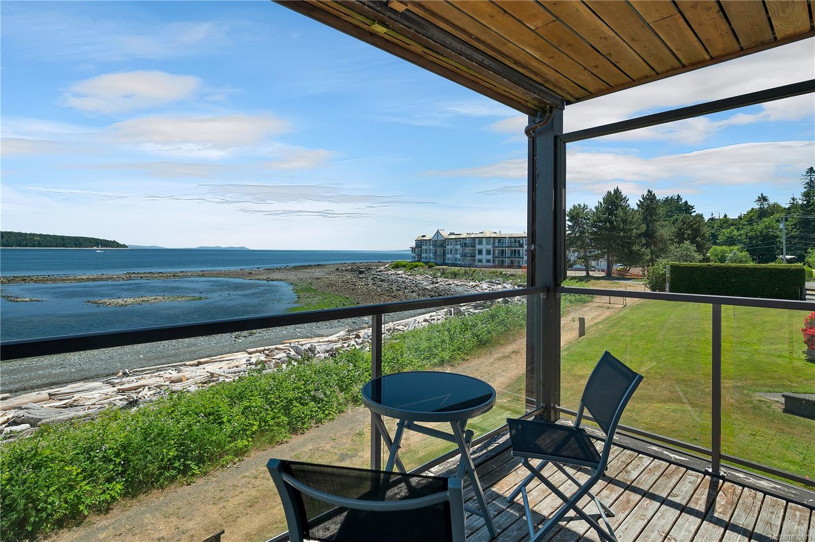 27 Island Hwy S #1202