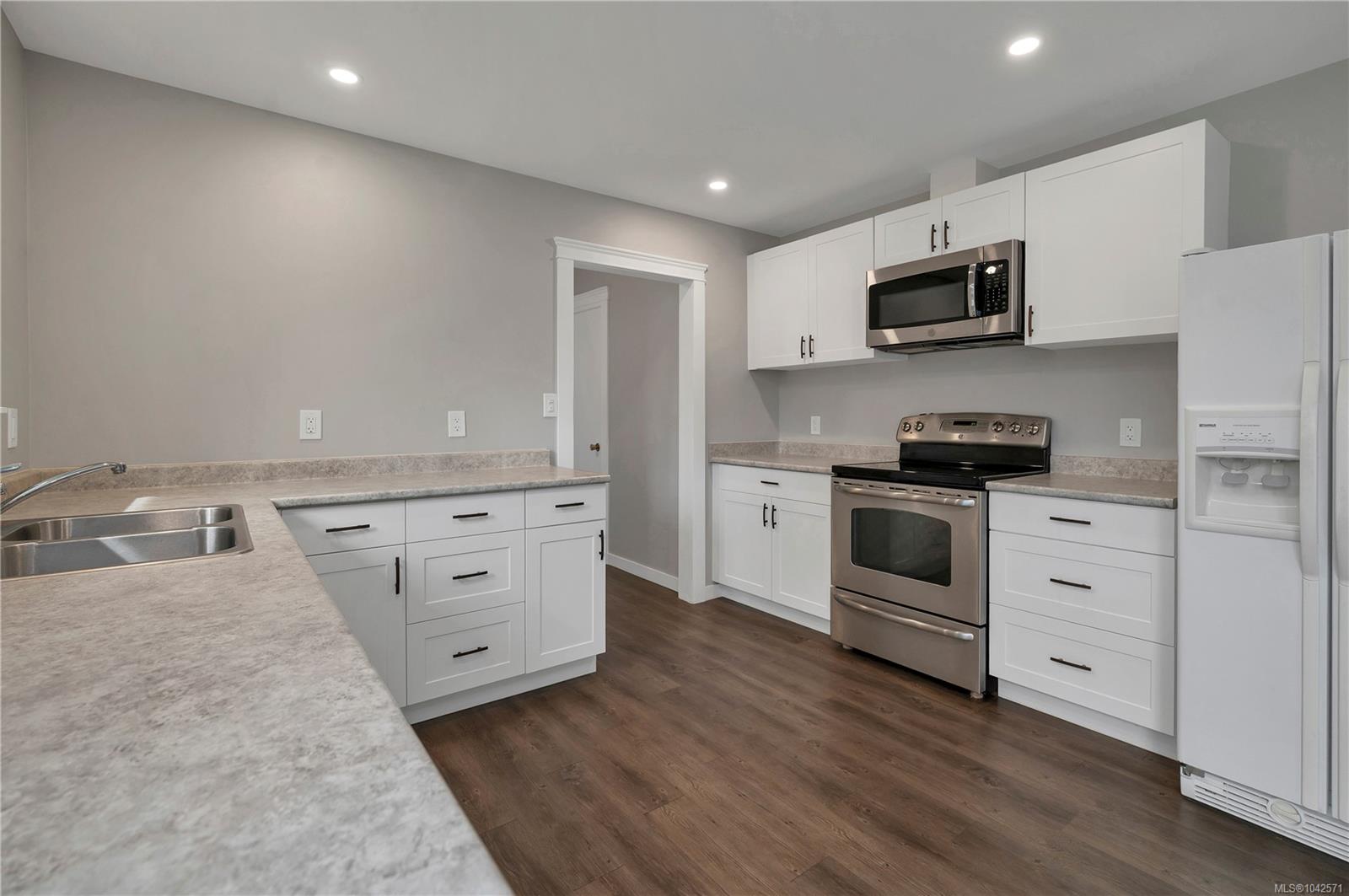 277 Carolyn Rd