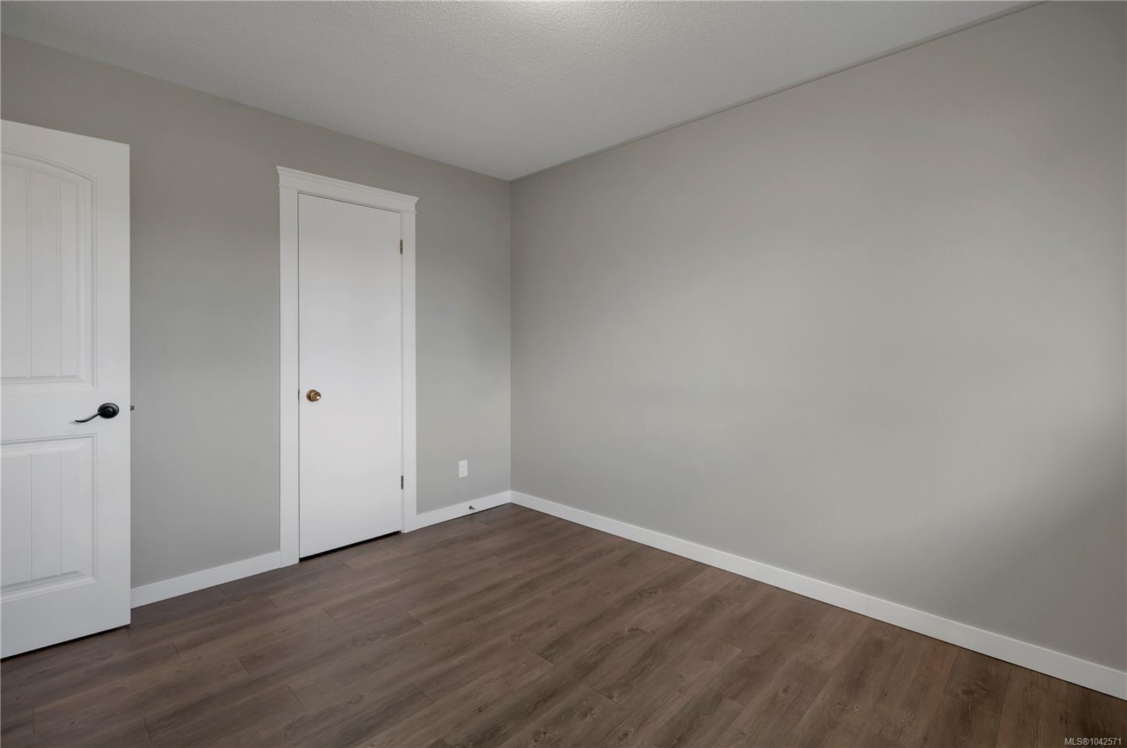 277 Carolyn Rd