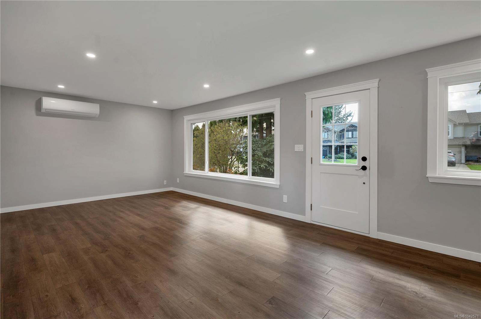 277 Carolyn Rd