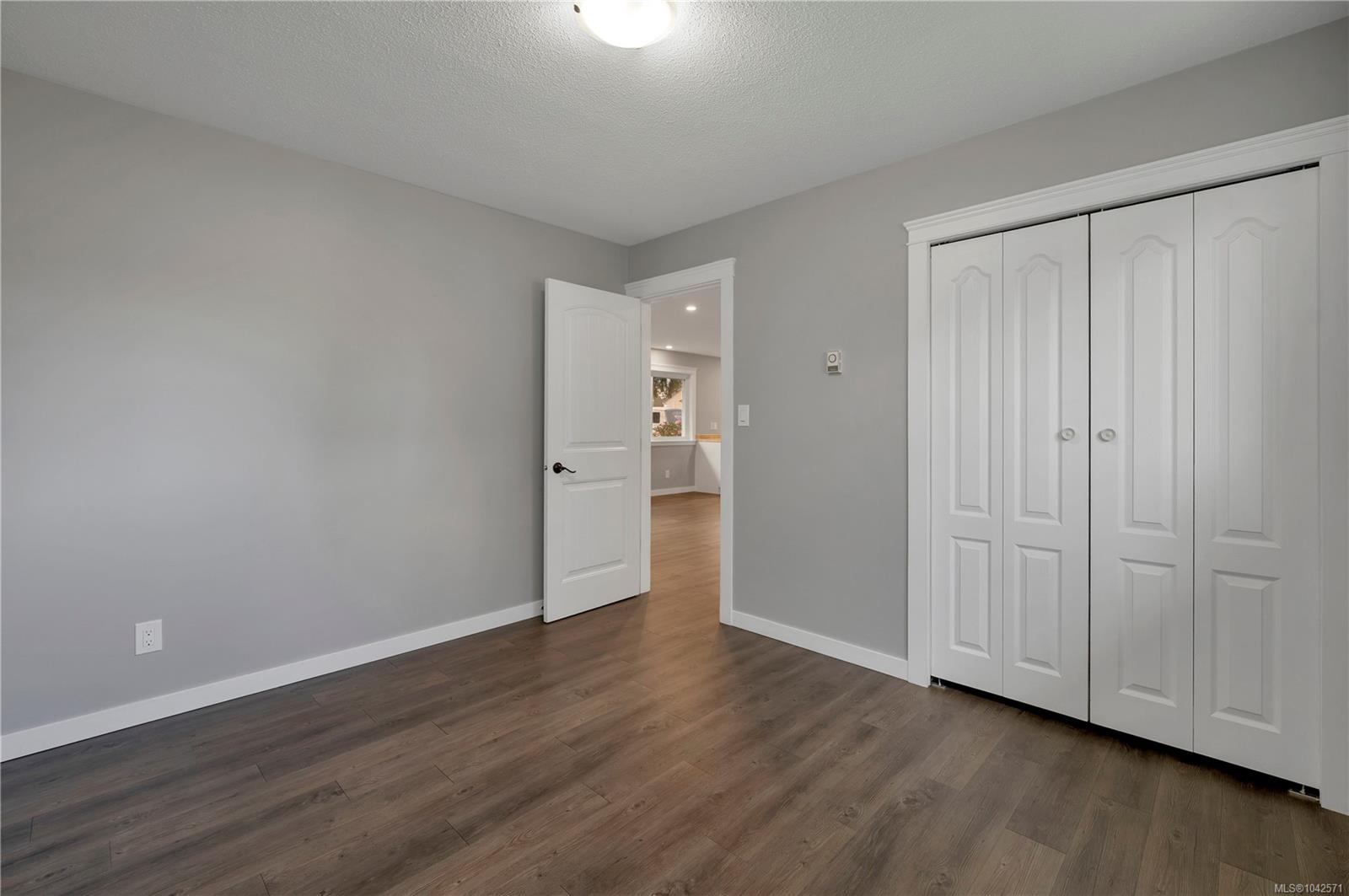 277 Carolyn Rd