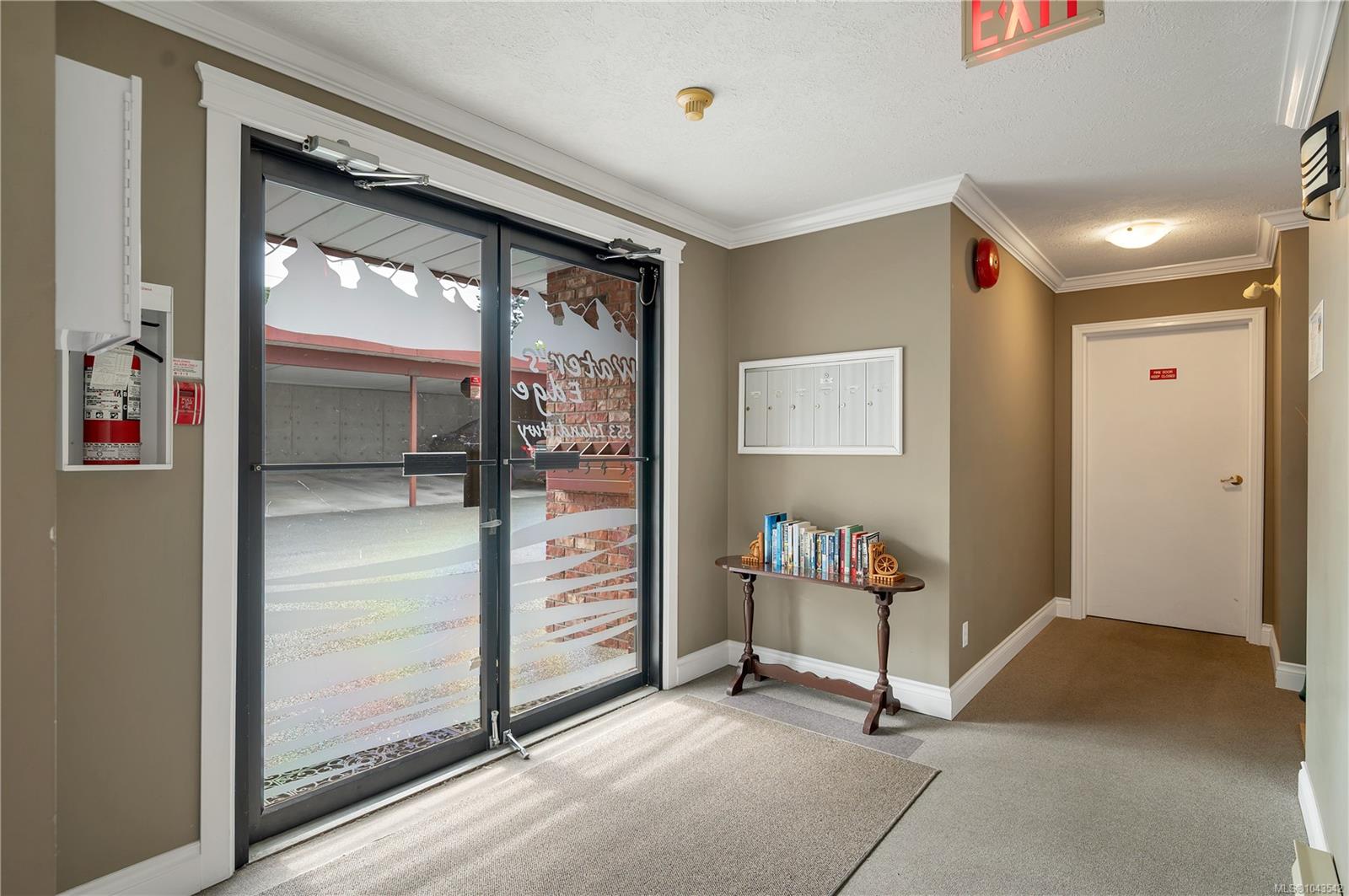 553 Island Hwy #2