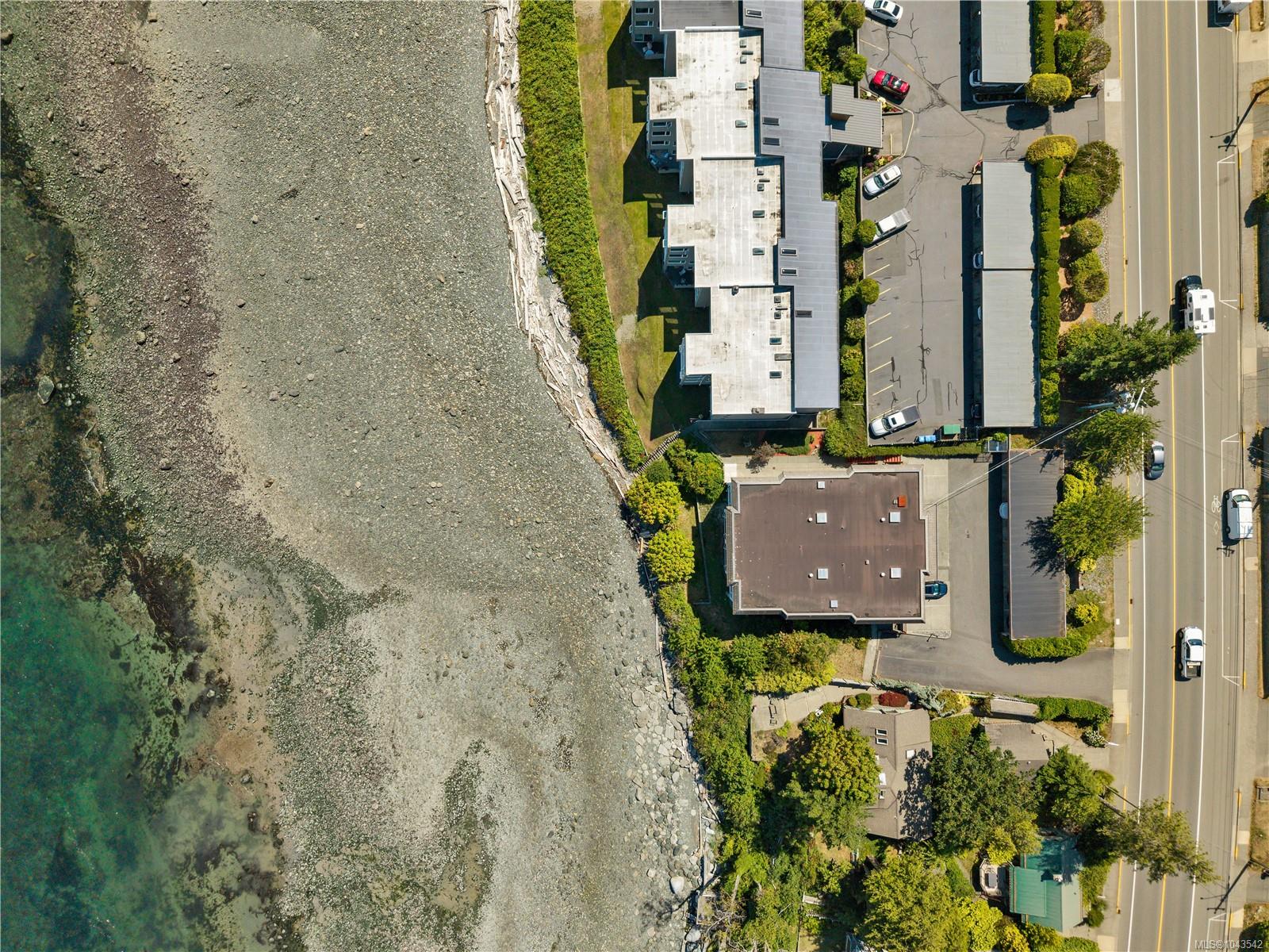 553 Island Hwy #2