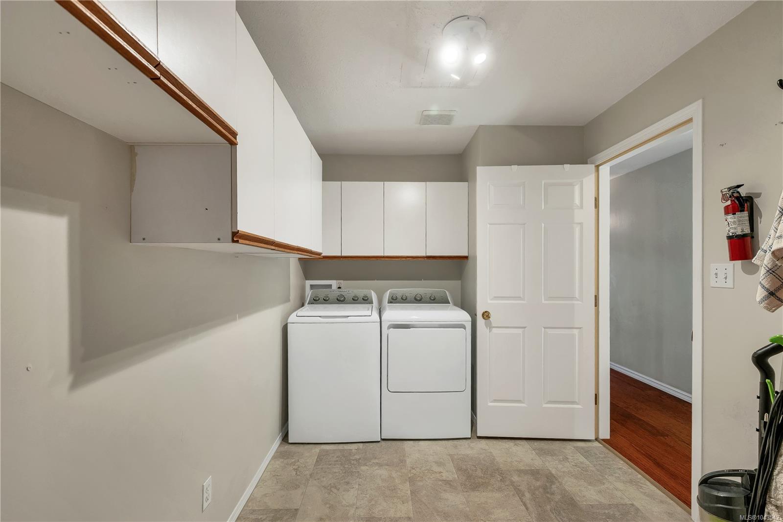 553 Island Hwy #2