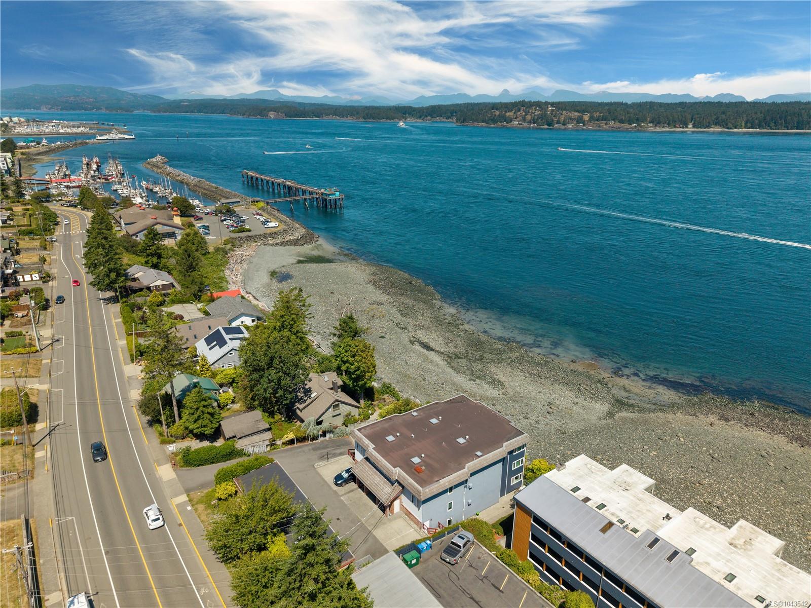 553 Island Hwy #2
