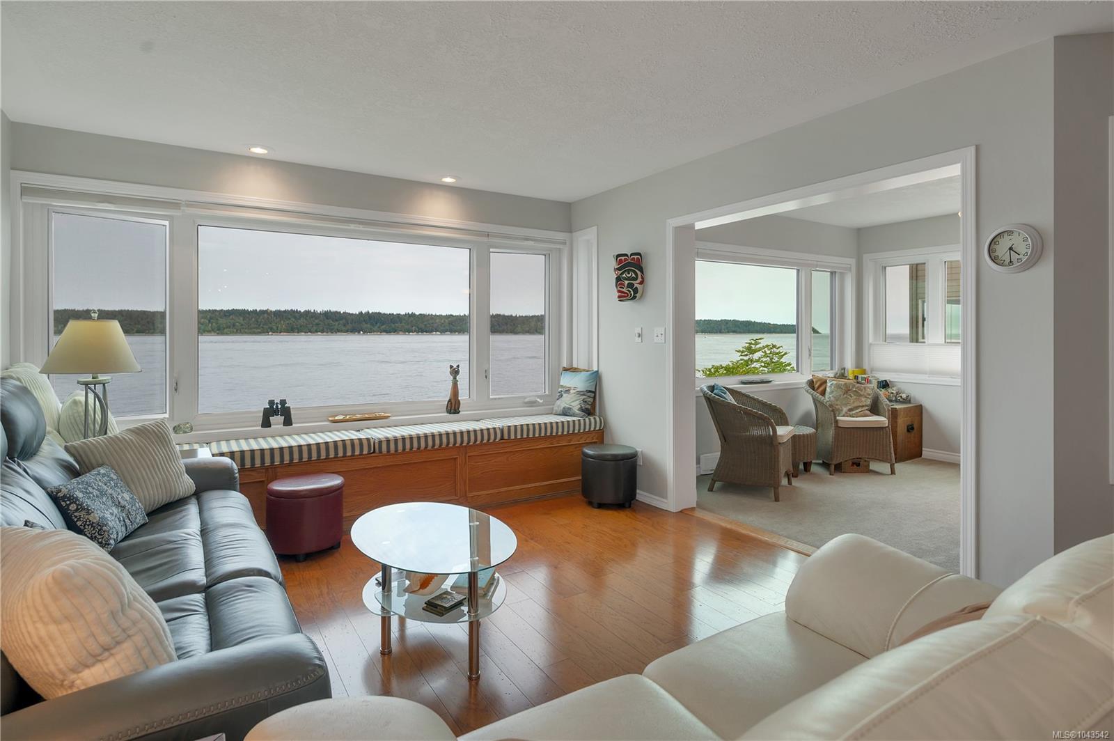 553 Island Hwy #2