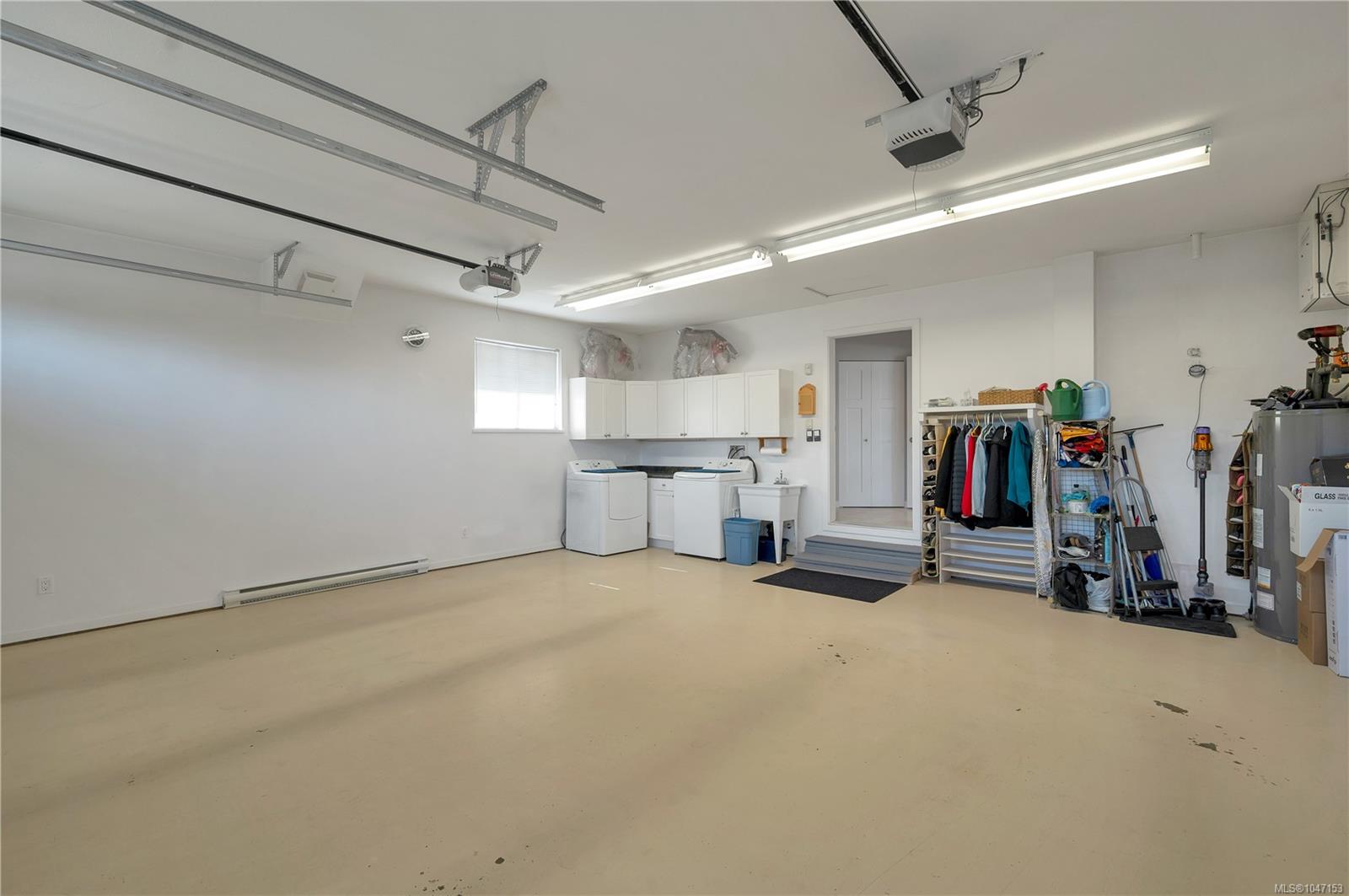 2962 Pacific View Terr