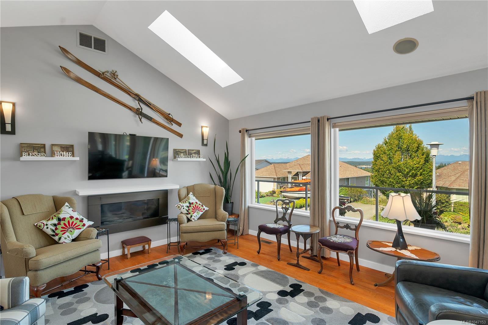 2962 Pacific View Terr