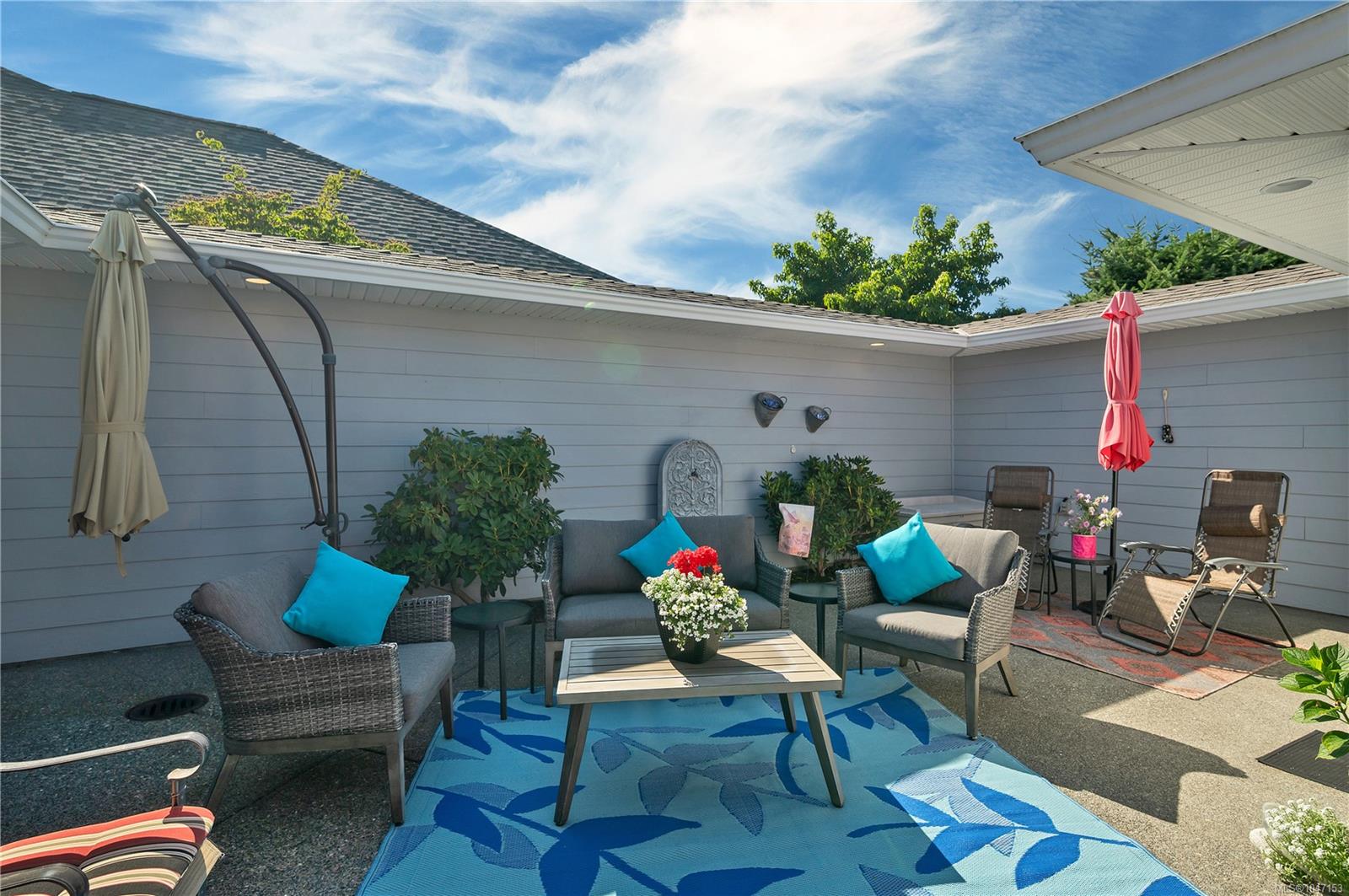 2962 Pacific View Terr