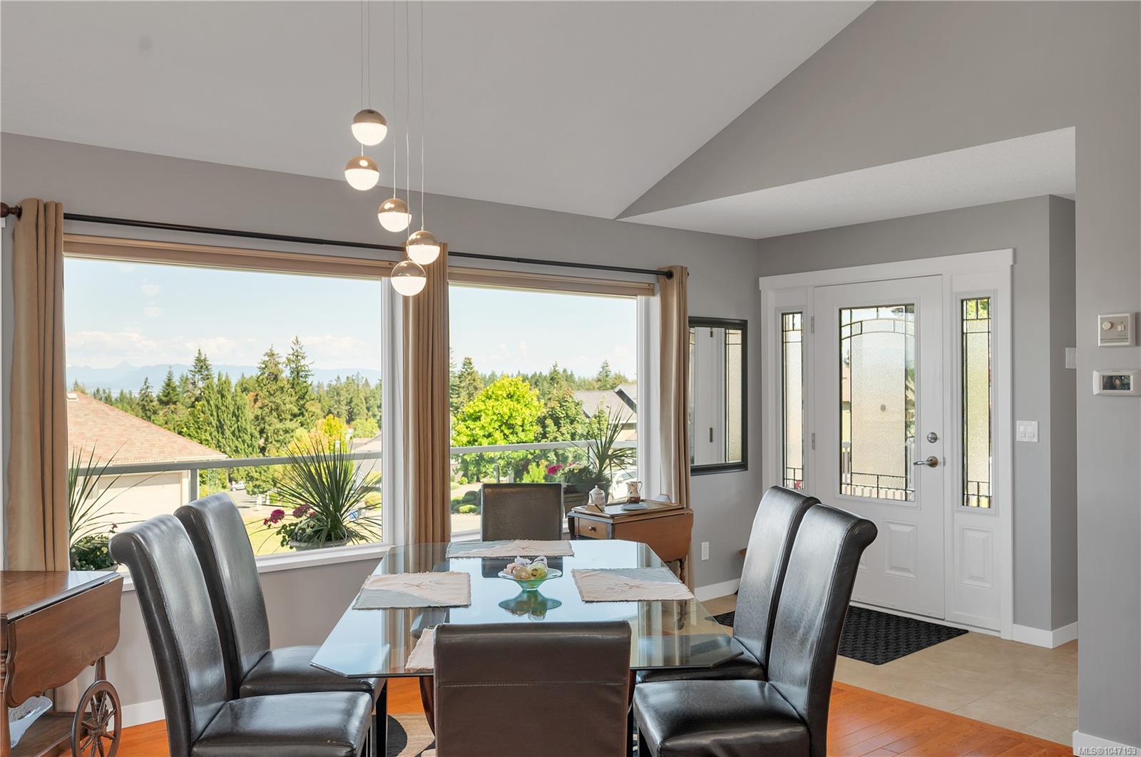 2962 Pacific View Terr