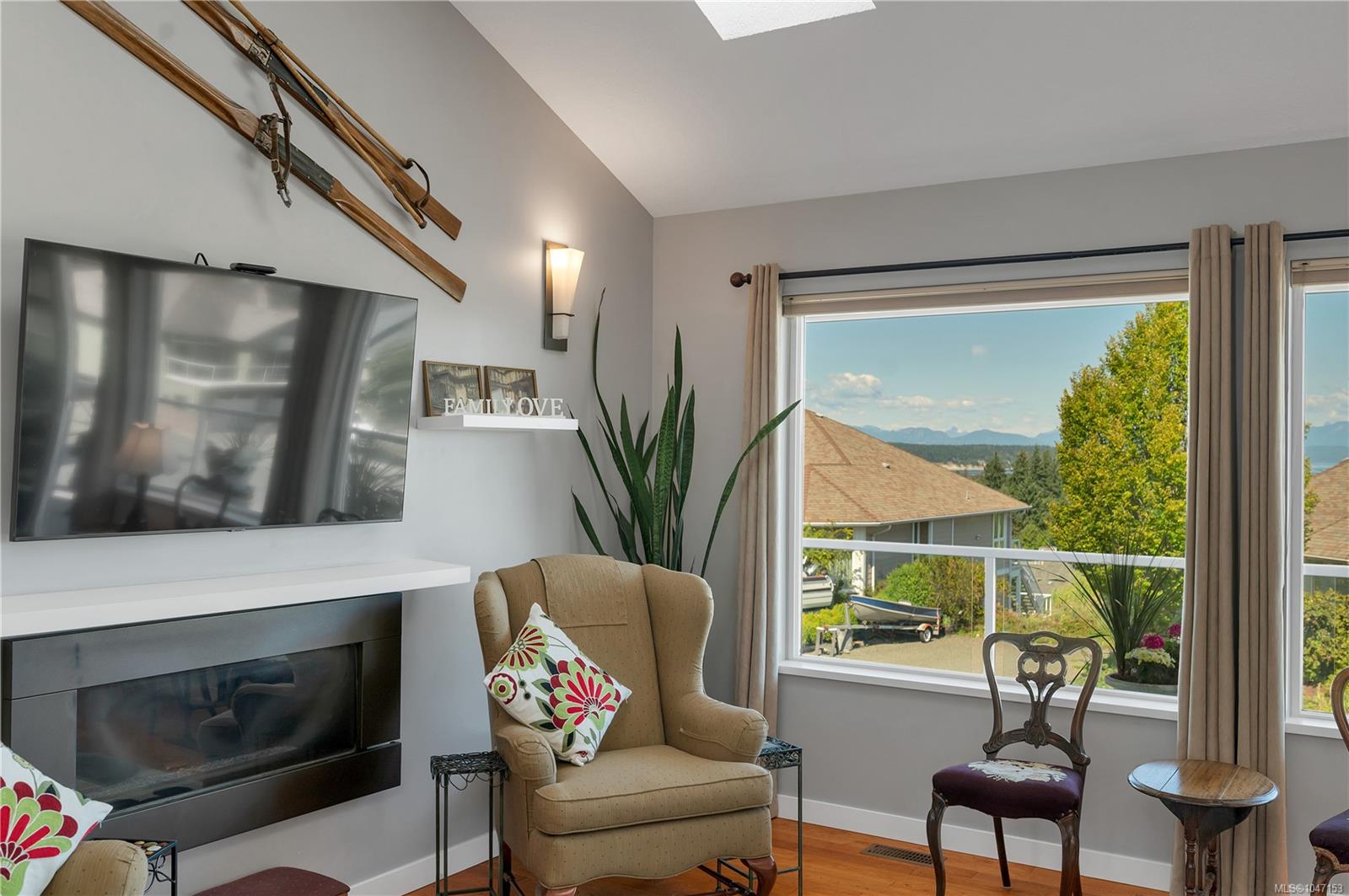 2962 Pacific View Terr