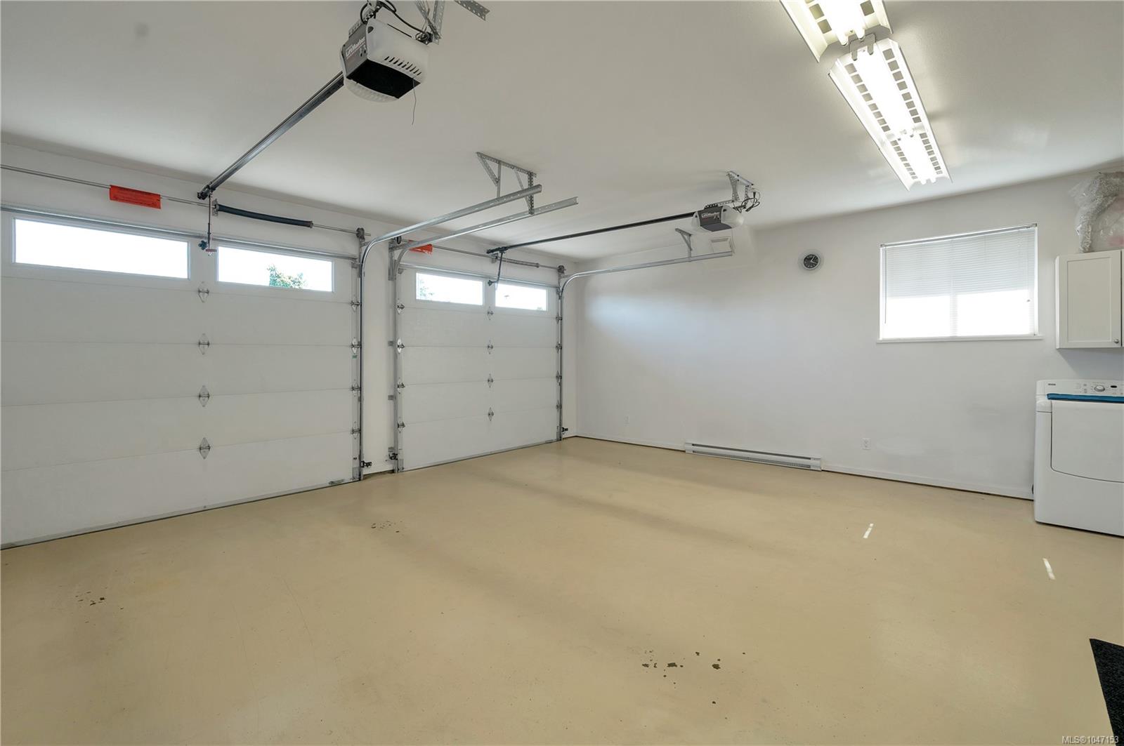 2962 Pacific View Terr