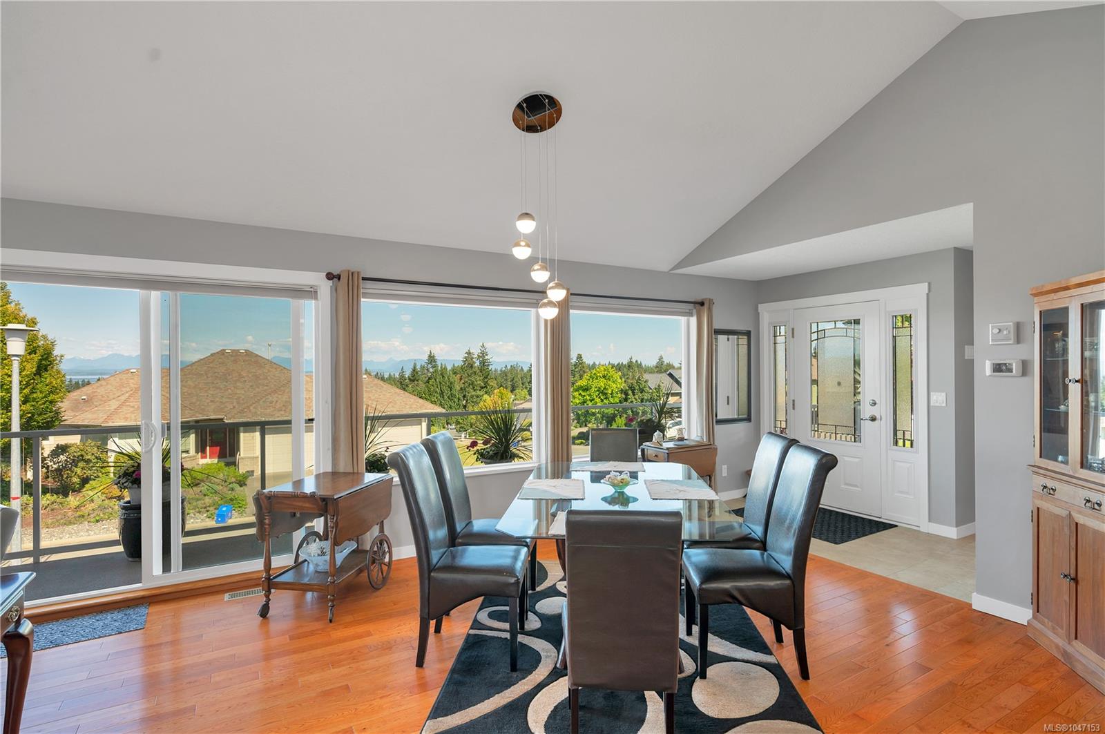 2962 Pacific View Terr