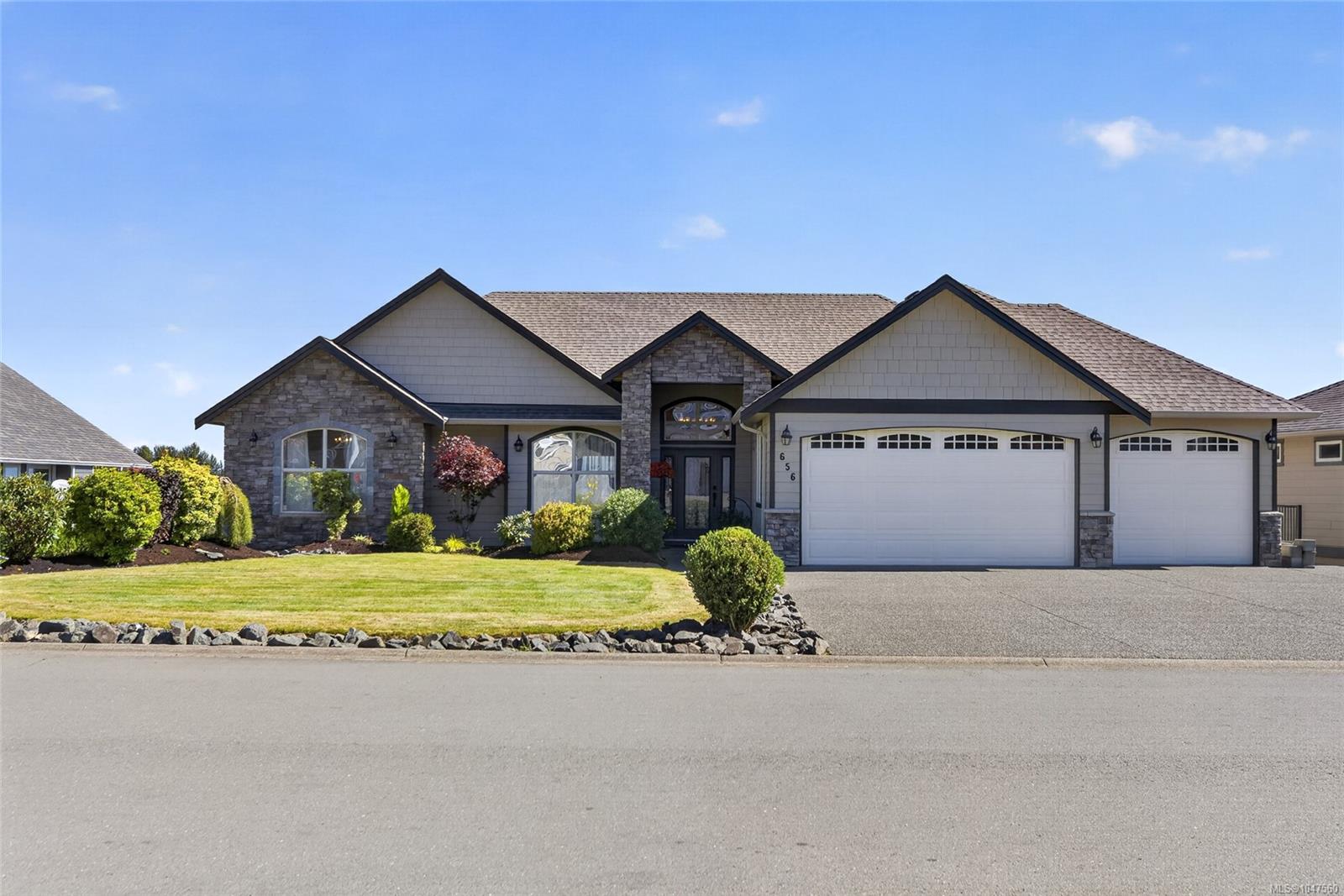 656 Mariner Dr