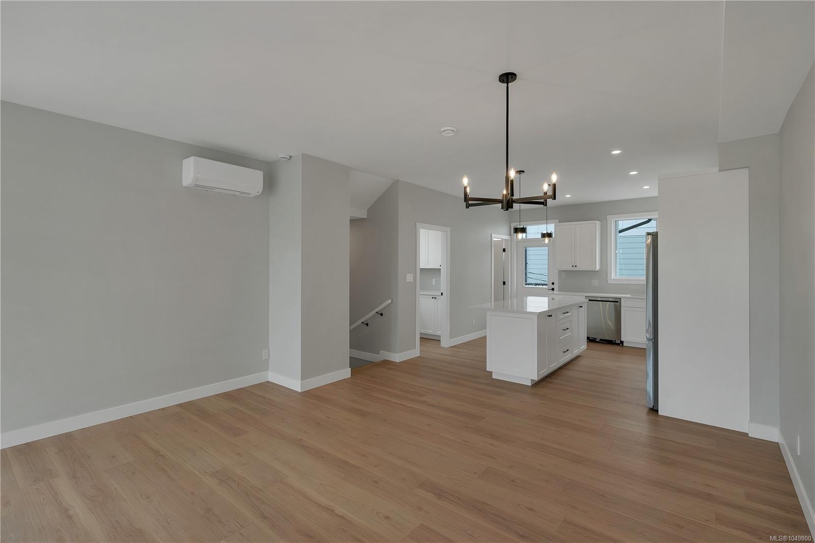 303A Hilchey Rd