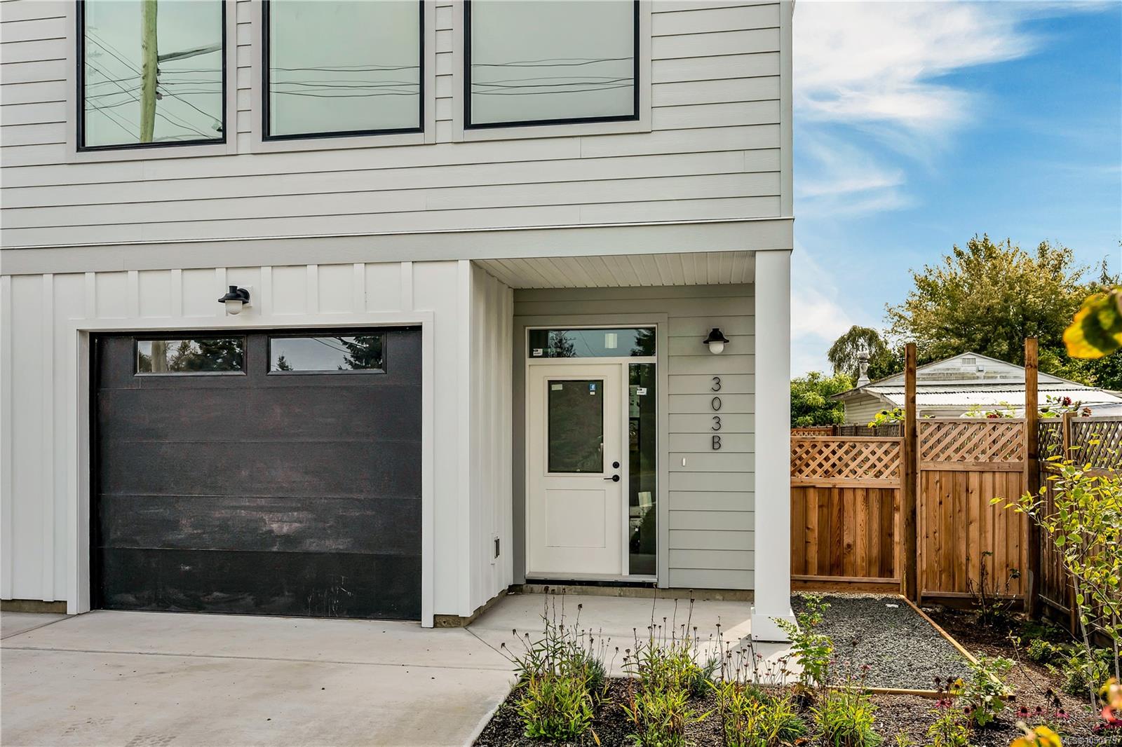 303B Hilchey Rd
